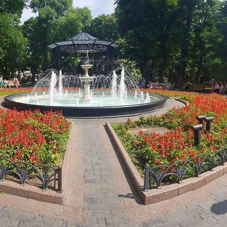 Vip Apartment Na Derebasovskoi Odessa Dış mekan fotoğraf