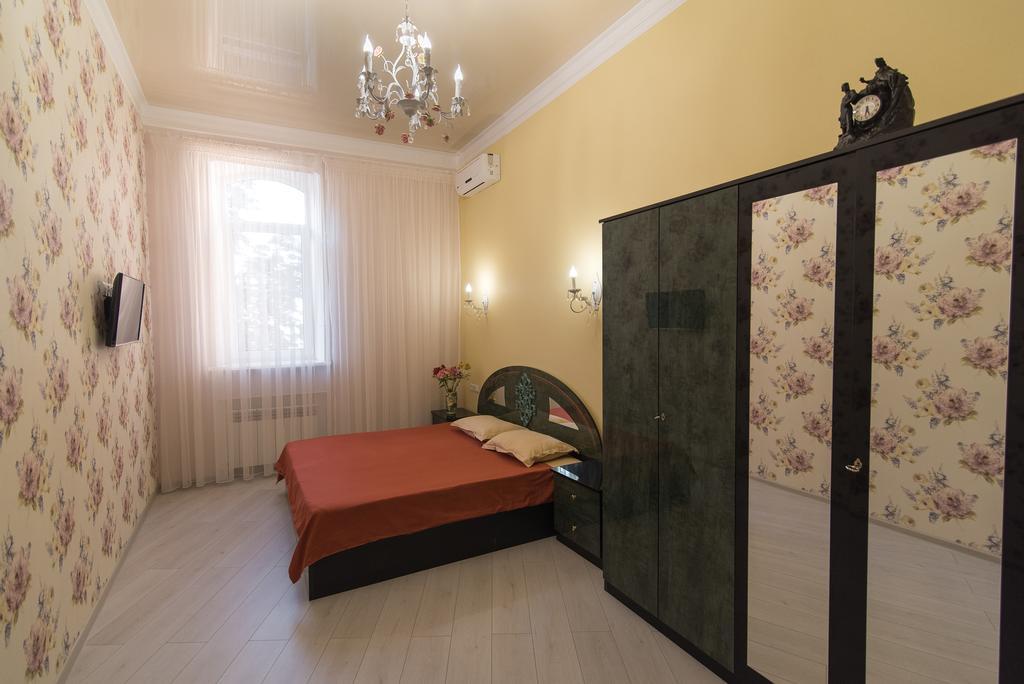 Vip Apartment Na Derebasovskoi Odessa Dış mekan fotoğraf